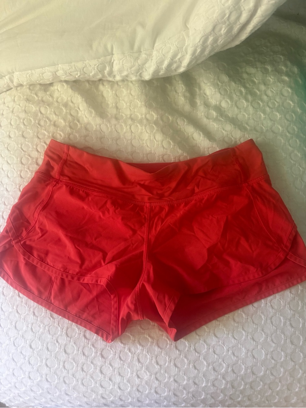 Lululemon Athletica Women's orange low rise Speed Up Short 2.5 inch
